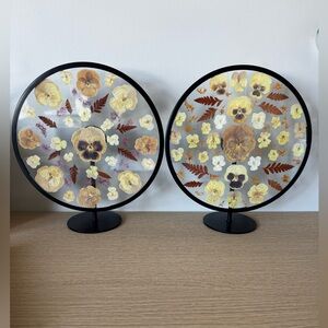 Pressed Flower Round Frame Decor in Yellow and Brown